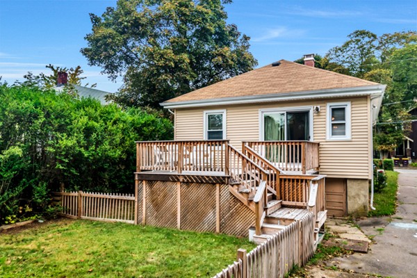 35 Rosalind Road Weymouth, MA 02191 - Photo 18 of 22 Gallery Image 18