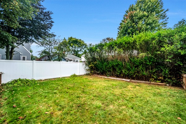 35 Rosalind Road Weymouth, MA 02191 - Photo 19 of 22 Gallery Image 19