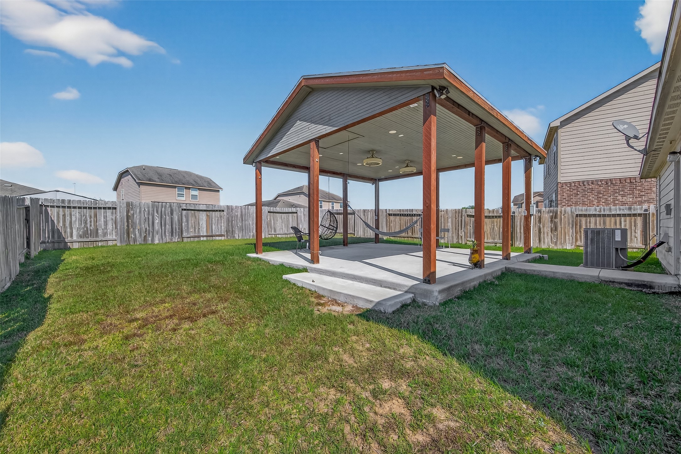 22706 Tabberts Way Hockley, TX 77447 - Photo 3 of 37