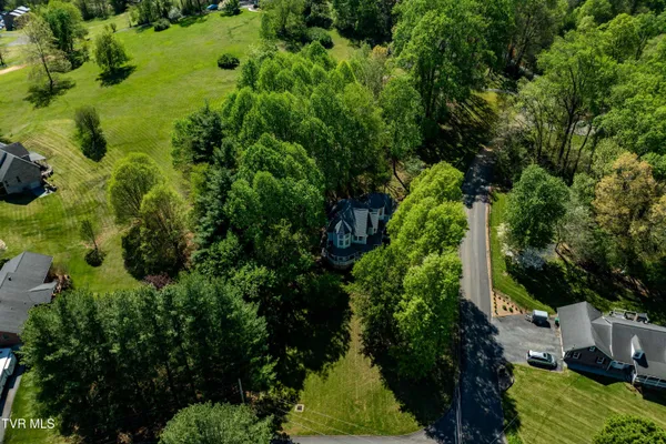 $875,000 | 101 Knobb Hill Road, Johnson City, TN 37601