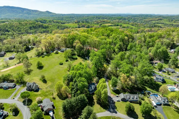 $875,000 | 101 Knobb Hill Road, Johnson City, TN 37601