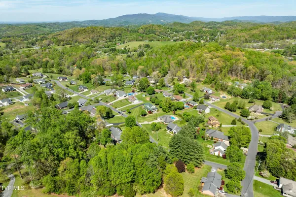 $875,000 | 101 Knobb Hill Road, Johnson City, TN 37601