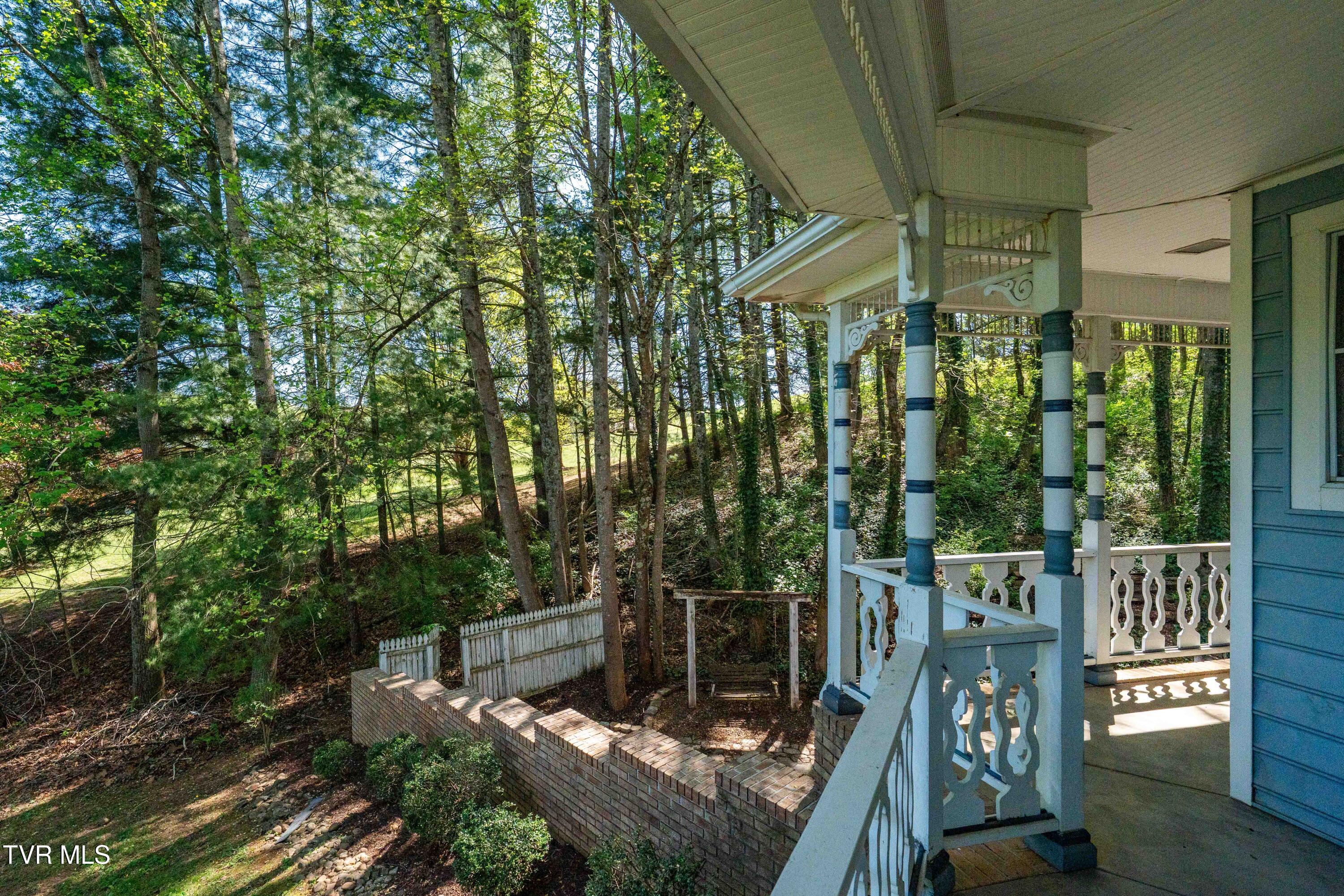 101 Knobb Hill Road Johnson City, TN 37601 - Photo 14 of 114 101 Knobb Hill Rd (48 of 118)