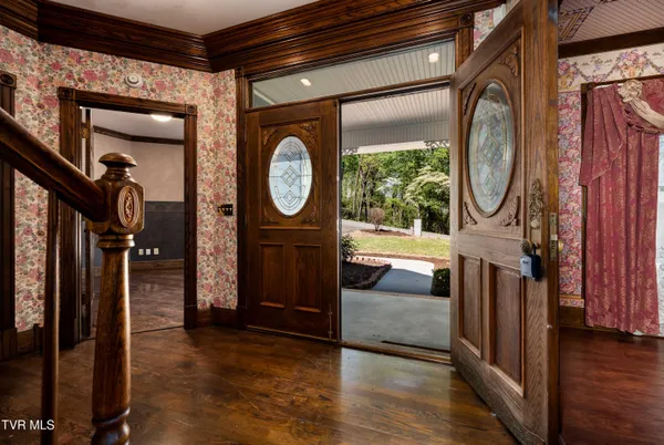 $875,000 | 101 Knobb Hill Road, Johnson City, TN 37601