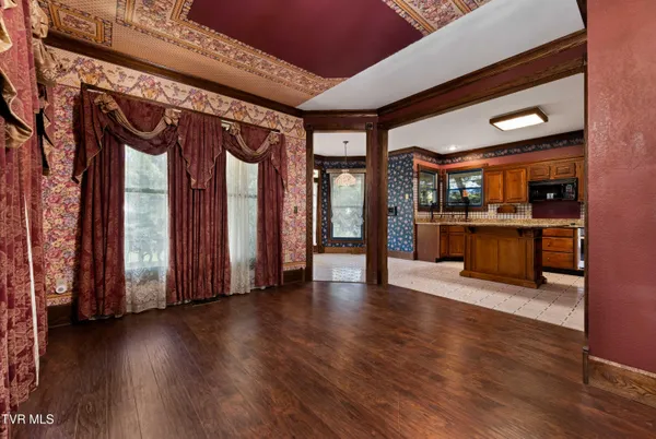 $875,000 | 101 Knobb Hill Road, Johnson City, TN 37601