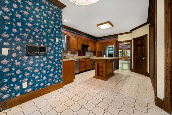 $875,000 | 101 Knobb Hill Road, Johnson City, TN 37601