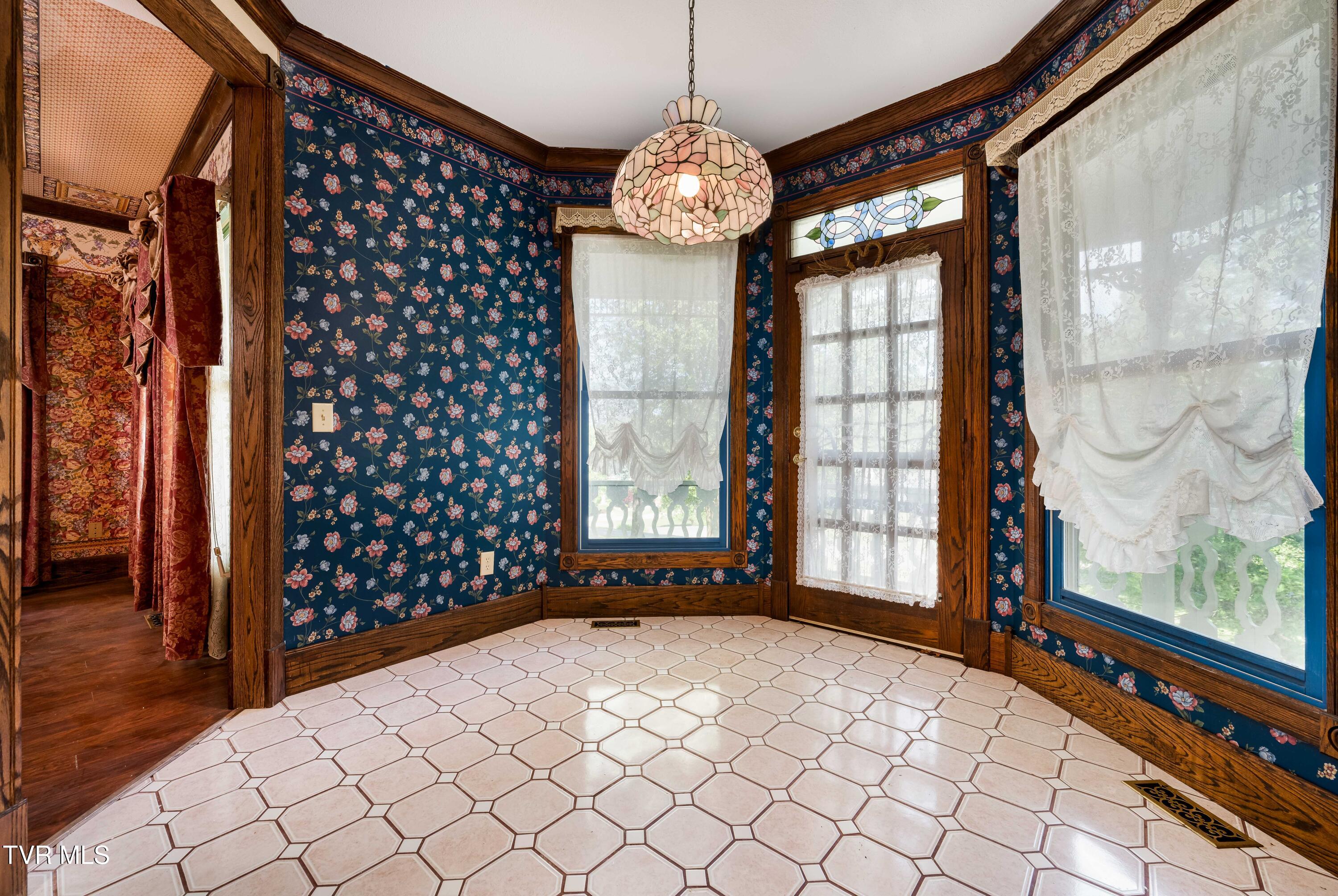 101 Knobb Hill Road Johnson City, TN 37601 - Photo 32 of 114 101 Knobb Hill Rd (69 of 118)