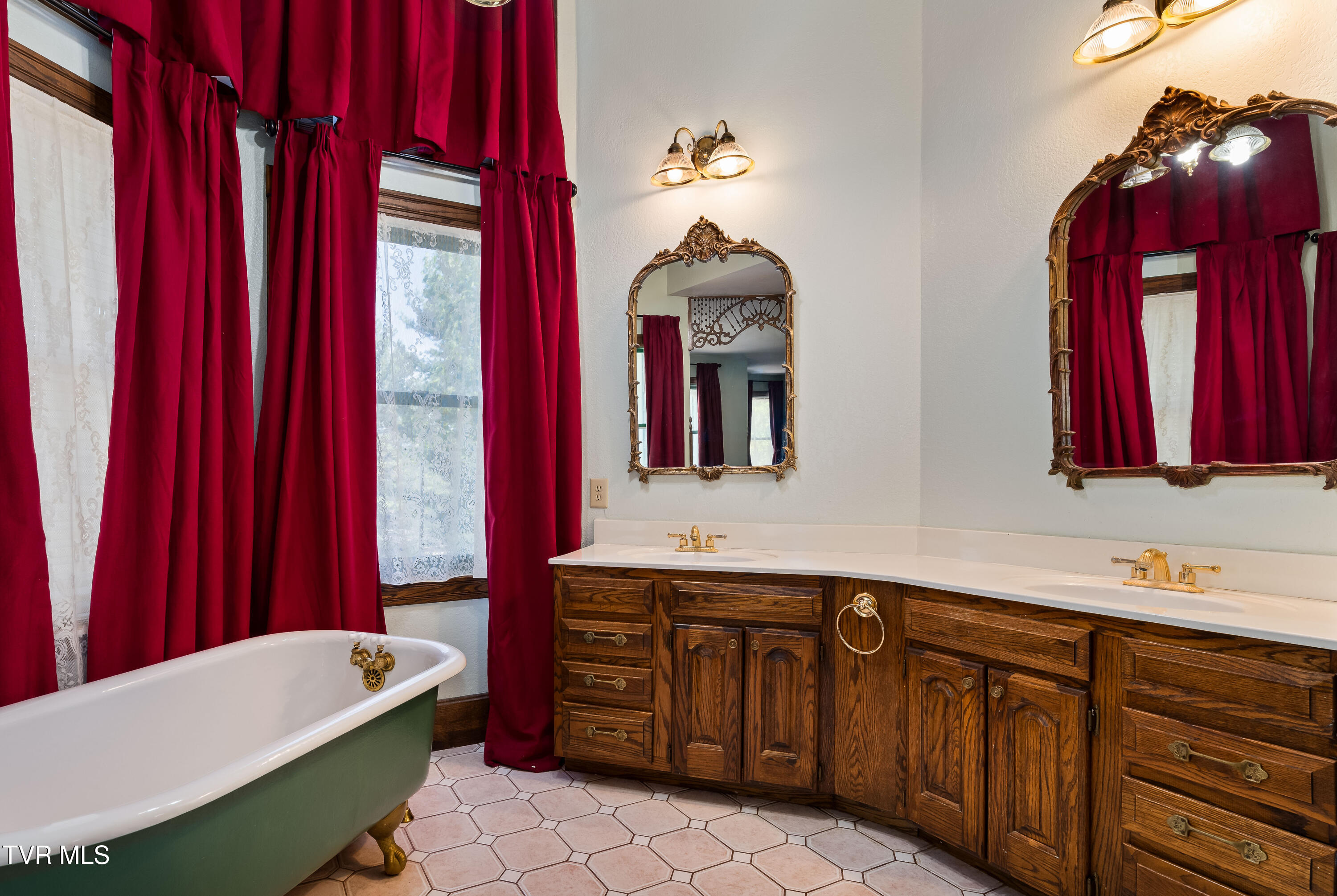 101 Knobb Hill Road Johnson City, TN 37601 - Photo 41 of 114 101 Knobb Hill Rd (98 of 118)