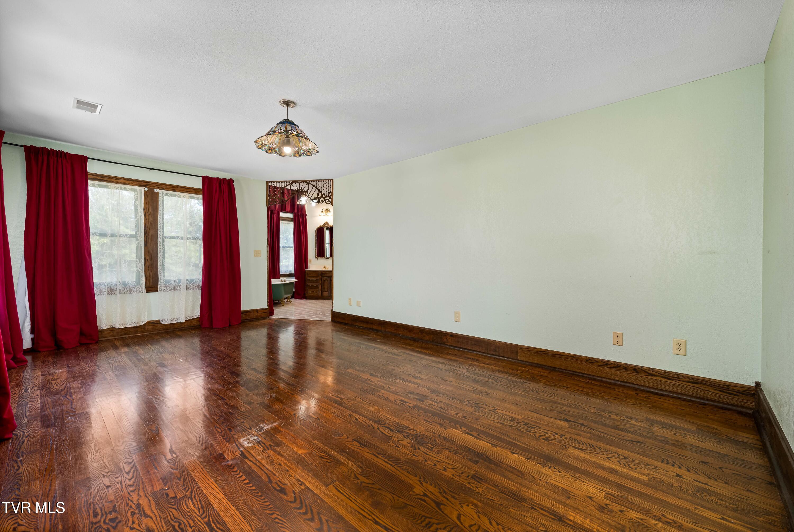 101 Knobb Hill Road Johnson City, TN 37601 - Photo 44 of 114 101 Knobb Hill Rd (95 of 118)