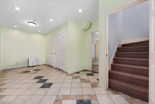 $875,000 | 101 Knobb Hill Road, Johnson City, TN 37601