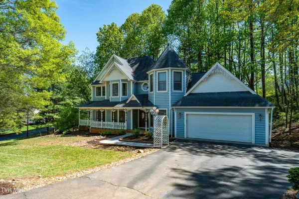 $875,000 | 101 Knobb Hill Road, Johnson City, TN 37601