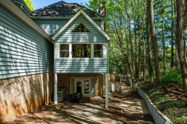 $875,000 | 101 Knobb Hill Road, Johnson City, TN 37601