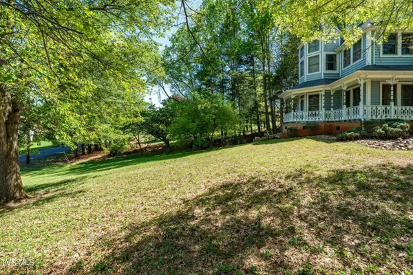 $875,000 | 101 Knobb Hill Road, Johnson City, TN 37601