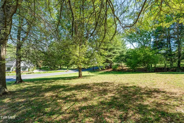 $875,000 | 101 Knobb Hill Road, Johnson City, TN 37601
