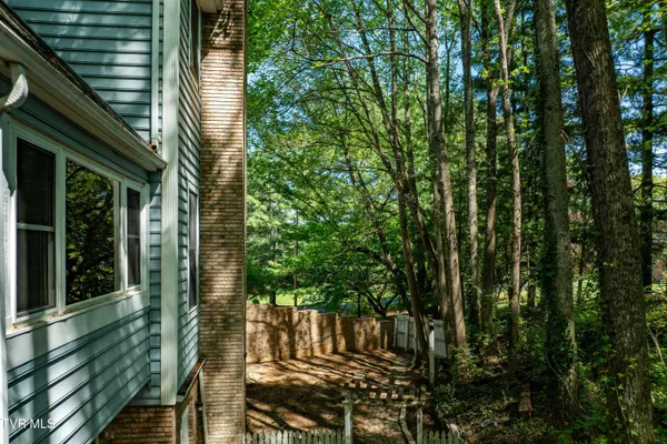 $875,000 | 101 Knobb Hill Road, Johnson City, TN 37601