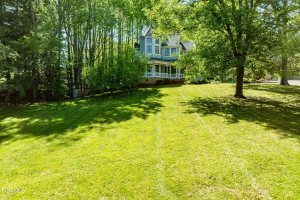 $875,000 | 101 Knobb Hill Road, Johnson City, TN 37601