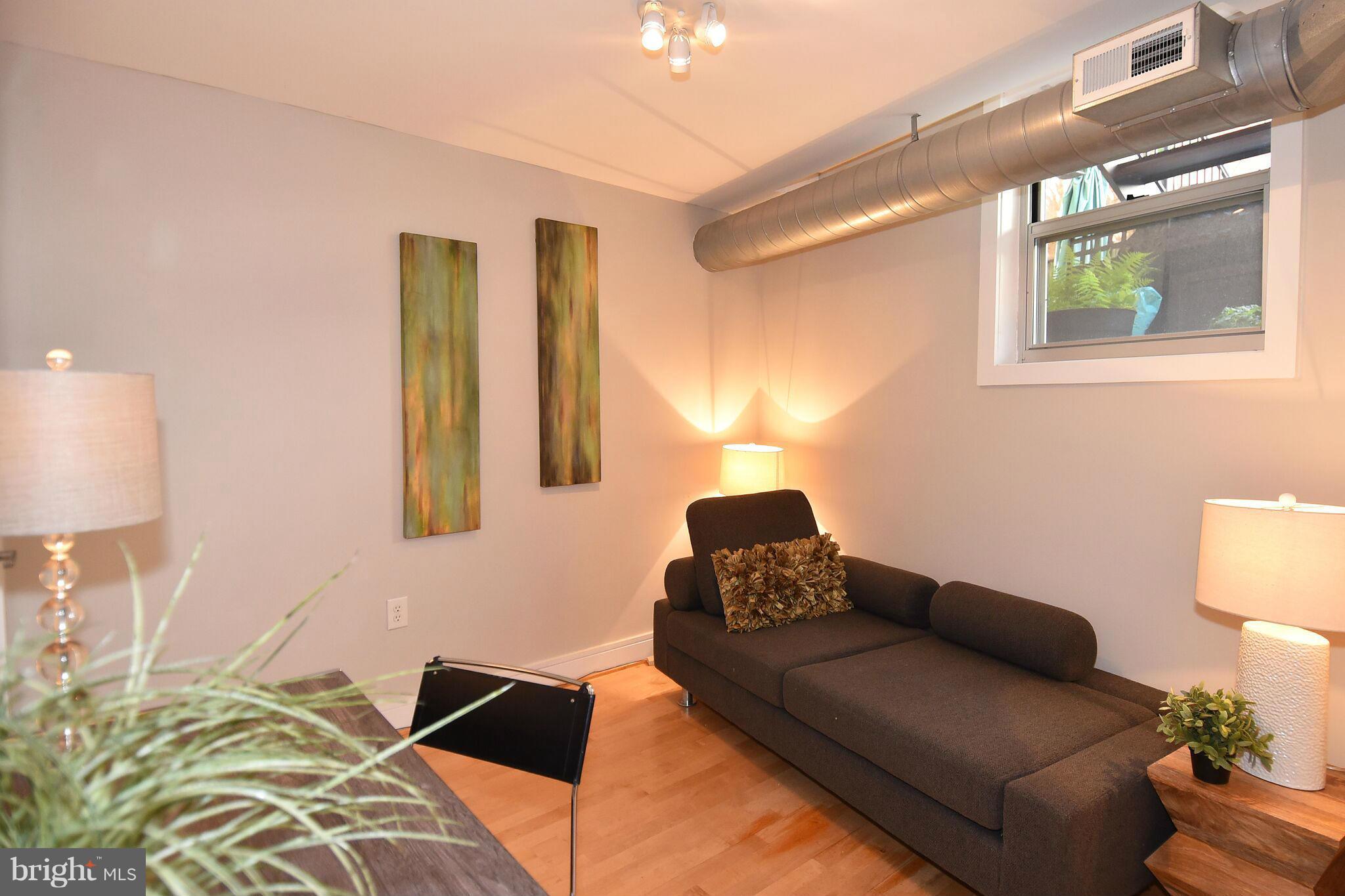 1320 13th Street Northwest, Unit 2 Washington, DC 20005 - Photo 16 of 21 2nd Full Bedroom