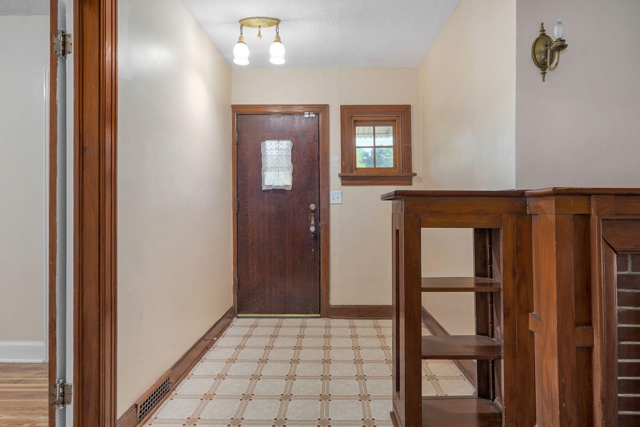1328 East Bennett Street Springfield, MO 65804 - Photo 7 of 49 1328 E Bennett St-7