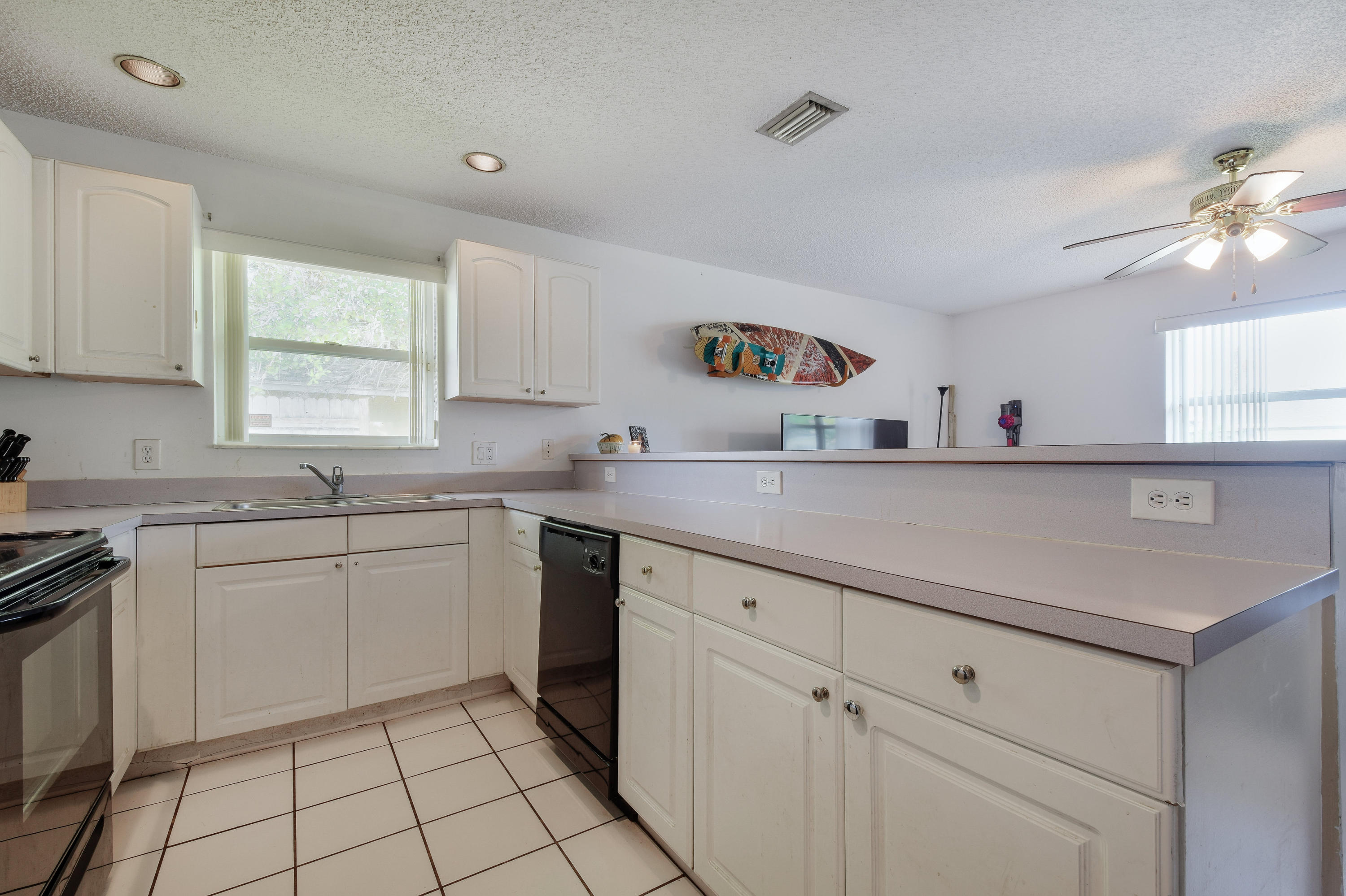 718 Franklin Road West Palm Beach, FL 33405 - Photo 6 of 17 718FranklinRoad_12