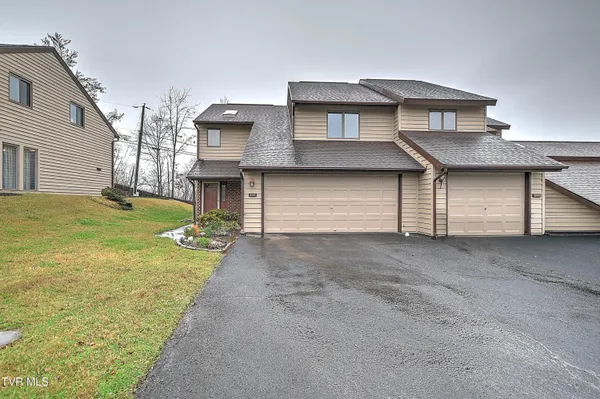 $269,000 | 248 Willowbend Drive, Unit 248, Kingsport, TN 37660