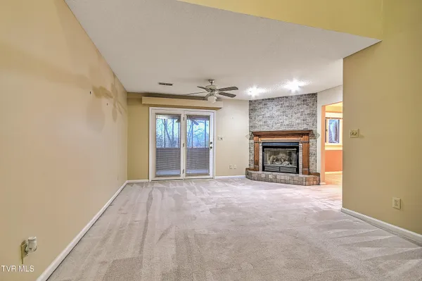 $269,000 | 248 Willowbend Drive, Unit 248, Kingsport, TN 37660