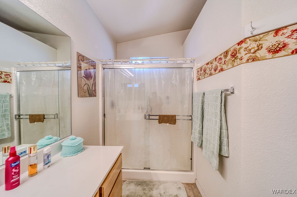 789 Pegasus Ranch Road Bullhead City, AZ 86429 - Photo 23 of 67 Master Bathroom