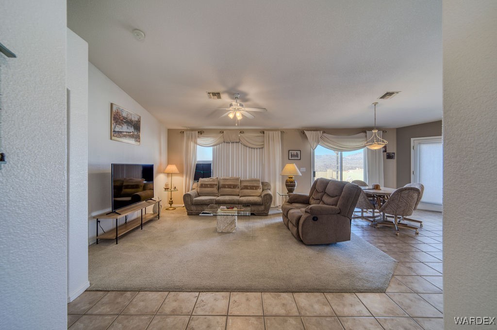 789 Pegasus Ranch Road Bullhead City, AZ 86429 - Photo 5 of 67 Living Room
