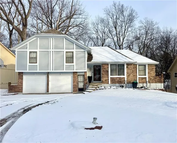 $390,000 | 1511 Northeast 99th Street, Kansas City, MO 64155