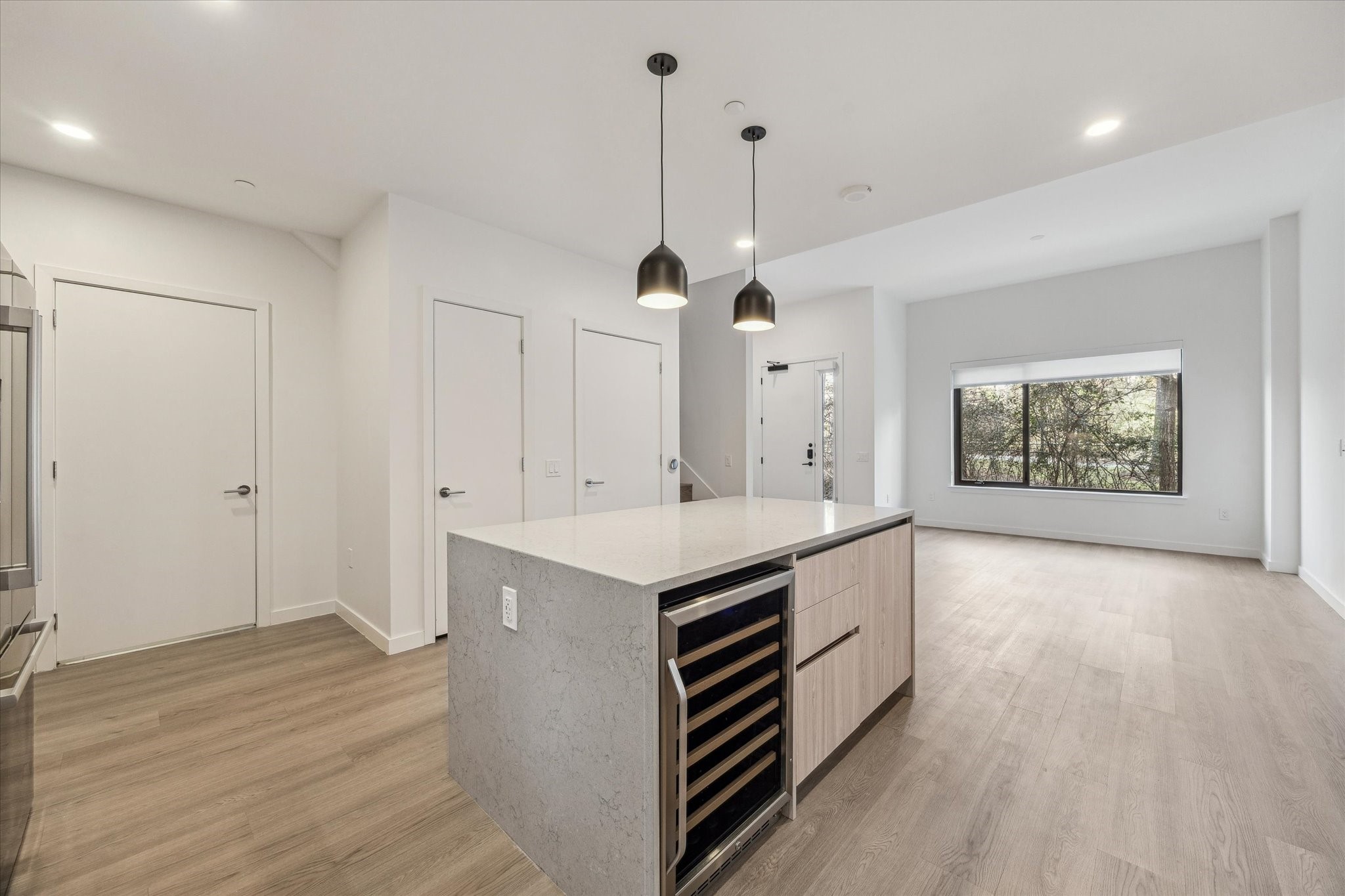 1 Riva Row, Unit 106 The Woodlands, TX 77380 - Photo 2 of 48