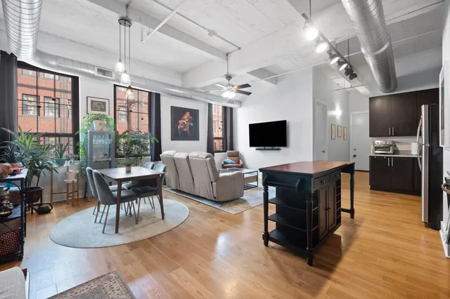 $3,200 | 325 Palisade Avenue, Unit 2E, Jersey City, NJ 07307