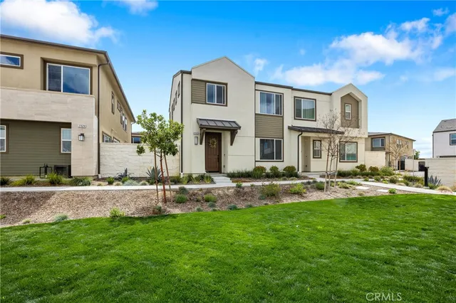 $725,000 | 27632 Ensemble Place, Valencia, CA 91381