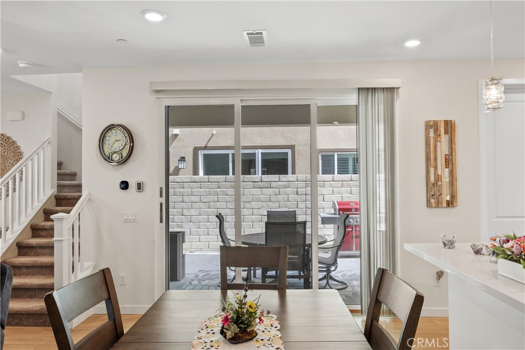 27632 Ensemble Place Valencia, CA 91381 - Photo 14 of 34