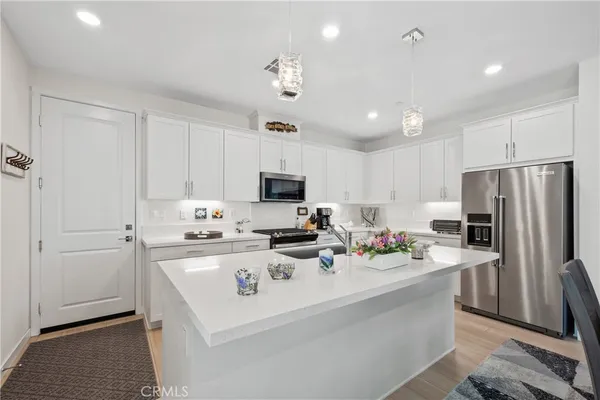 $699,000 | 27632 Ensemble Place, Valencia, CA 91381