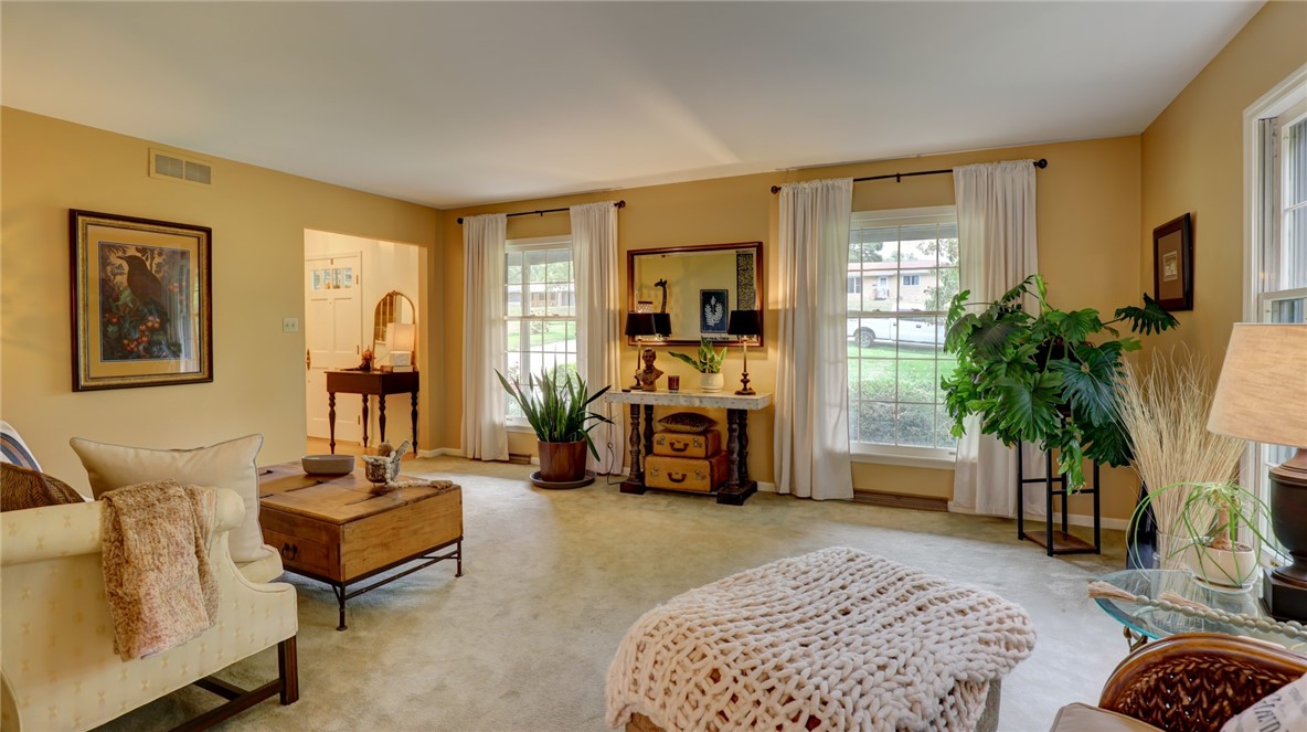 3235 North Susan Drive Decatur, IL 62526 - Photo 7 of 48 Gallery Image 7