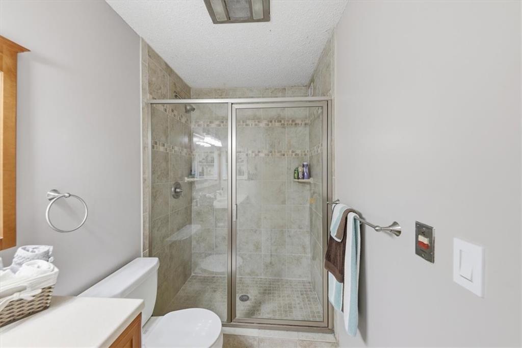225 Triumph Drive Northwest Atlanta, GA 30327 - Photo 24 of 39