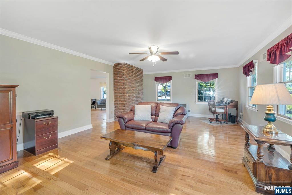 678 Millbrook Road River Edge, NJ 07661 - Photo 16 of 34