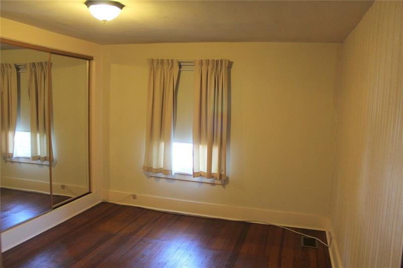 240 Oak Street Butler, PA 16001 - Photo 13 of 22 Gallery Image 13