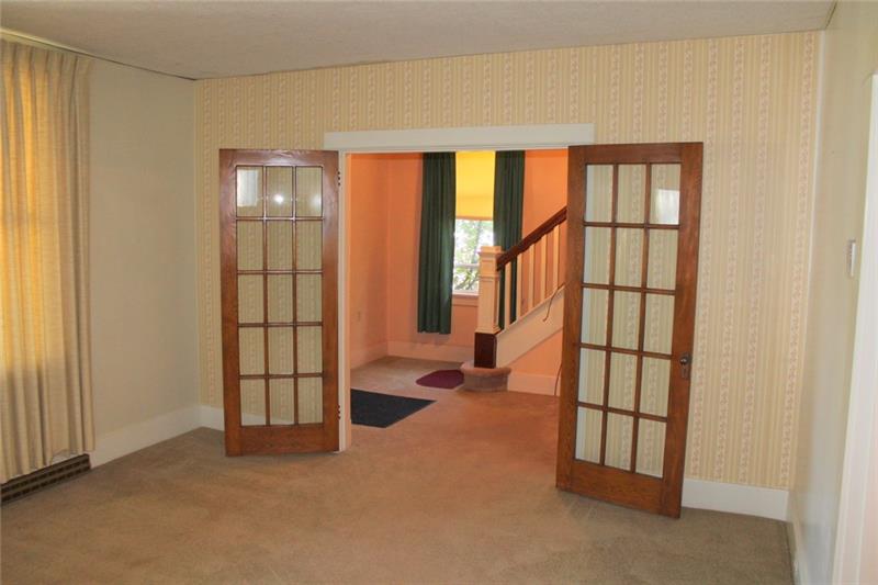 240 Oak Street Butler, PA 16001 - Photo 4 of 22 Gallery Image 4