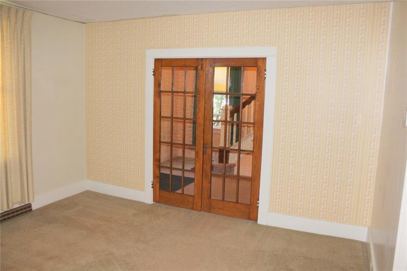 240 Oak Street Butler, PA 16001 - Photo 5 of 22 Gallery Image 5