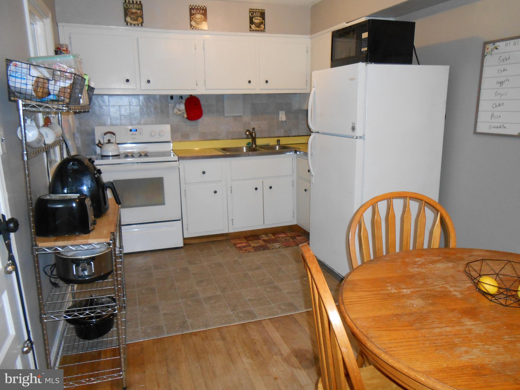 48 Robshire Manor Road Huntingtown, MD 20639 - Photo 9 of 22 Kitchen