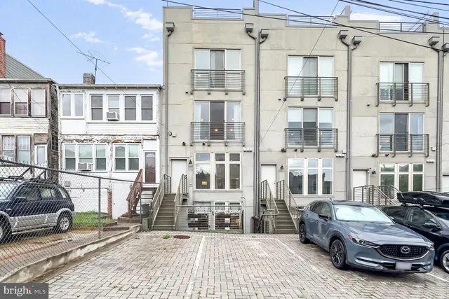 $845,000 | 215 Randolph Place Northeast, Unit 2, Washington, DC 20002