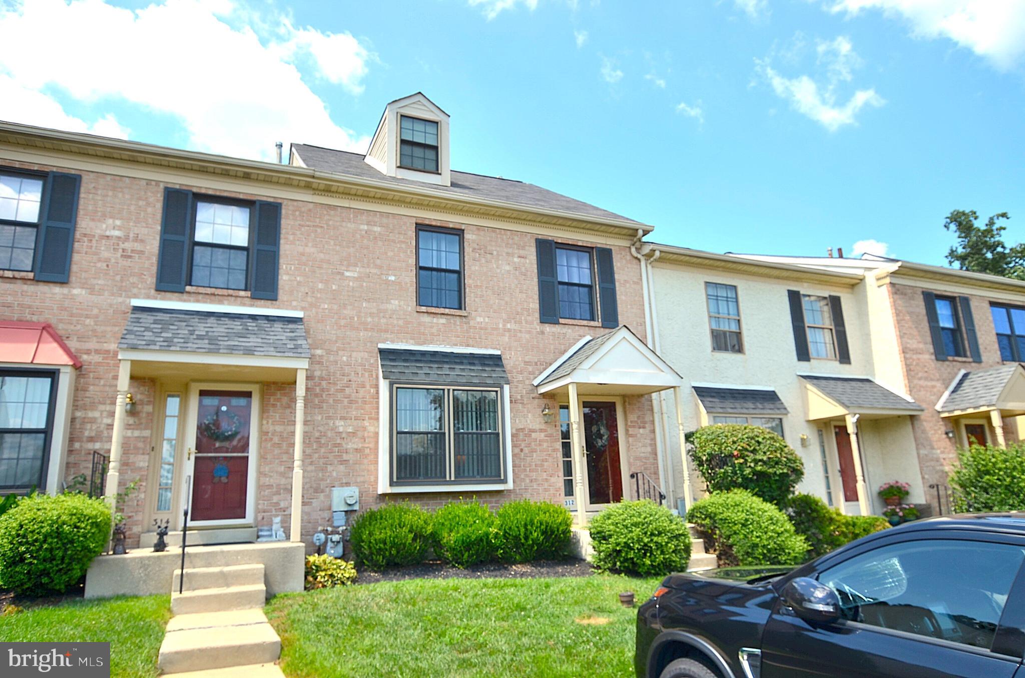 312 Scola Road Brookhaven, PA 19015 - Photo 2 of 27 Gallery Image 2