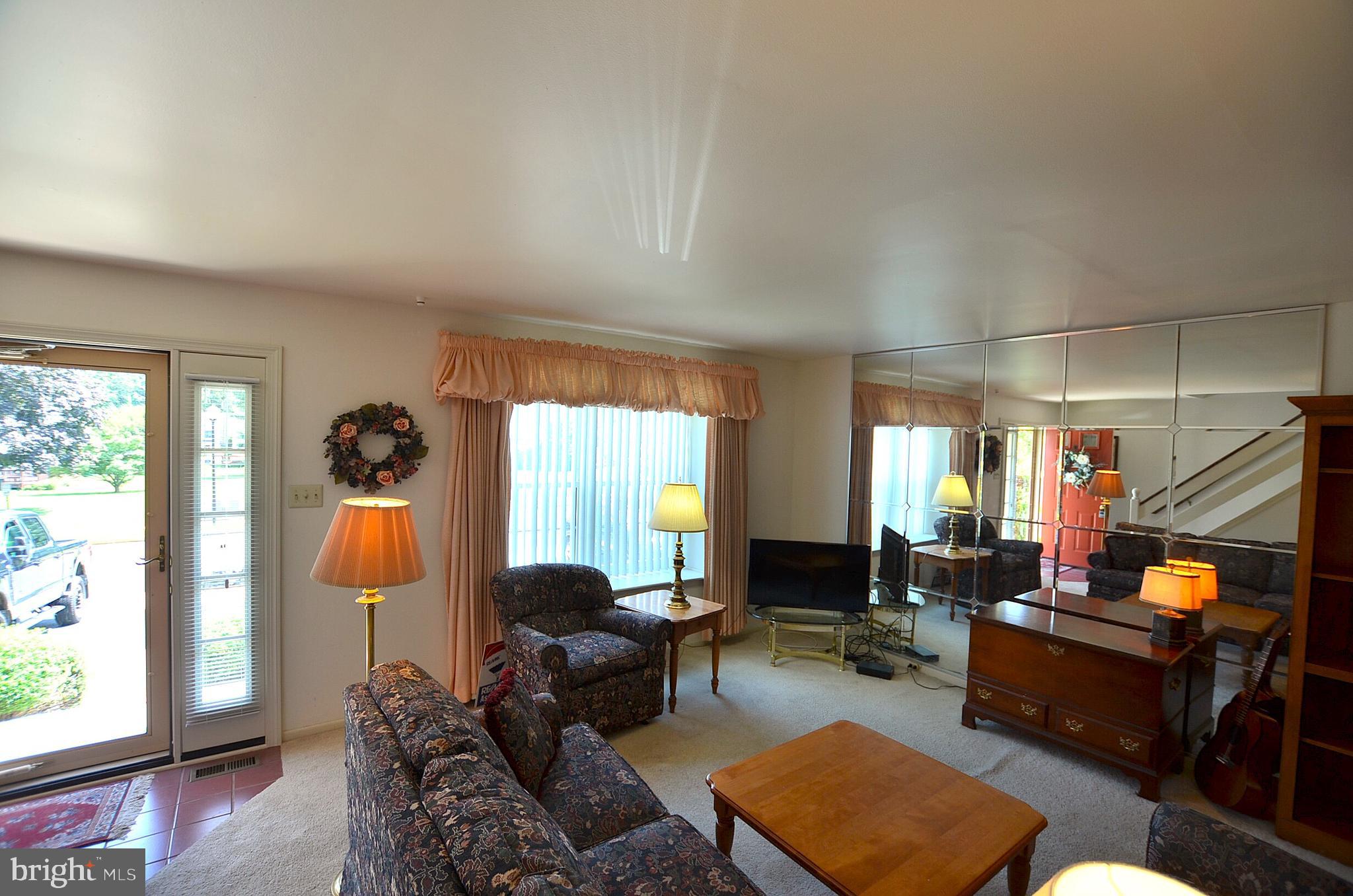 312 Scola Road Brookhaven, PA 19015 - Photo 7 of 27 Gallery Image 7