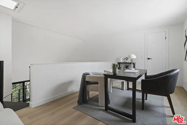 a view of an entryway with furniture