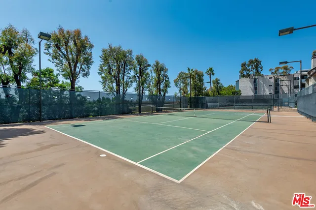 $899,000 | 8675 Falmouth Avenue, Unit 321, Playa del Rey, CA 90293