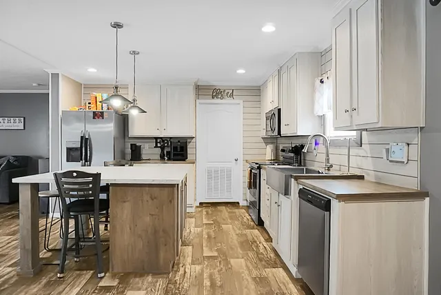 $285,000 | 1051 Cooper Store Road, Moncks Corner, SC 29461