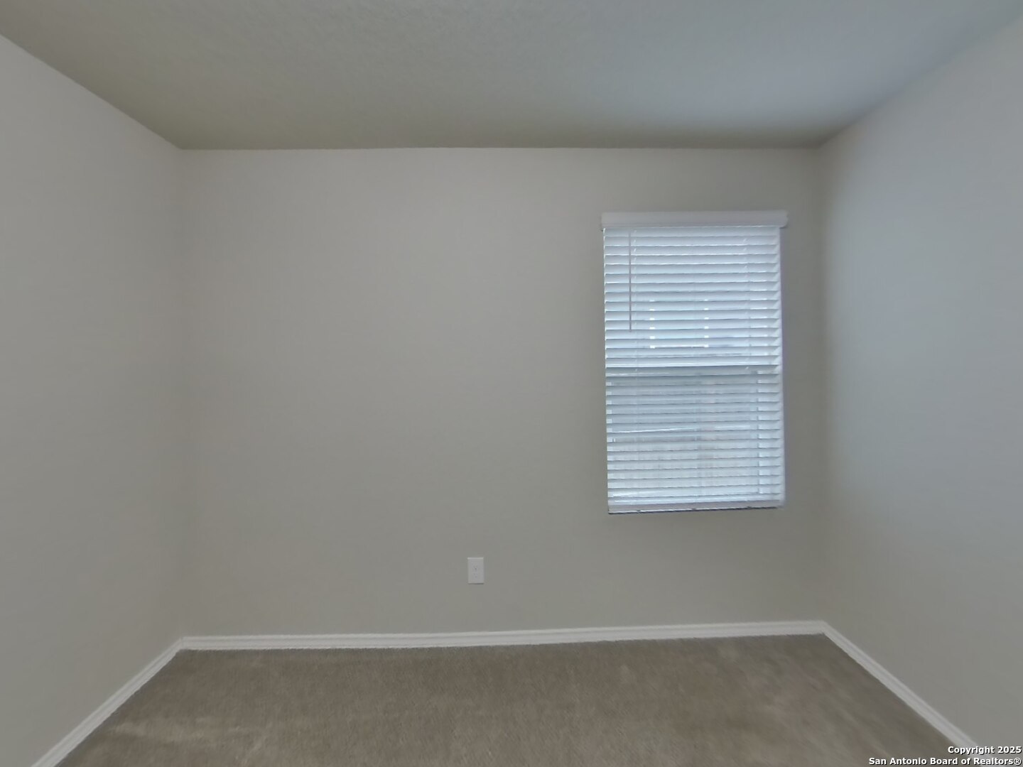 8718 Segura Way San Antonio, TX 78254 - Photo 9 of 16