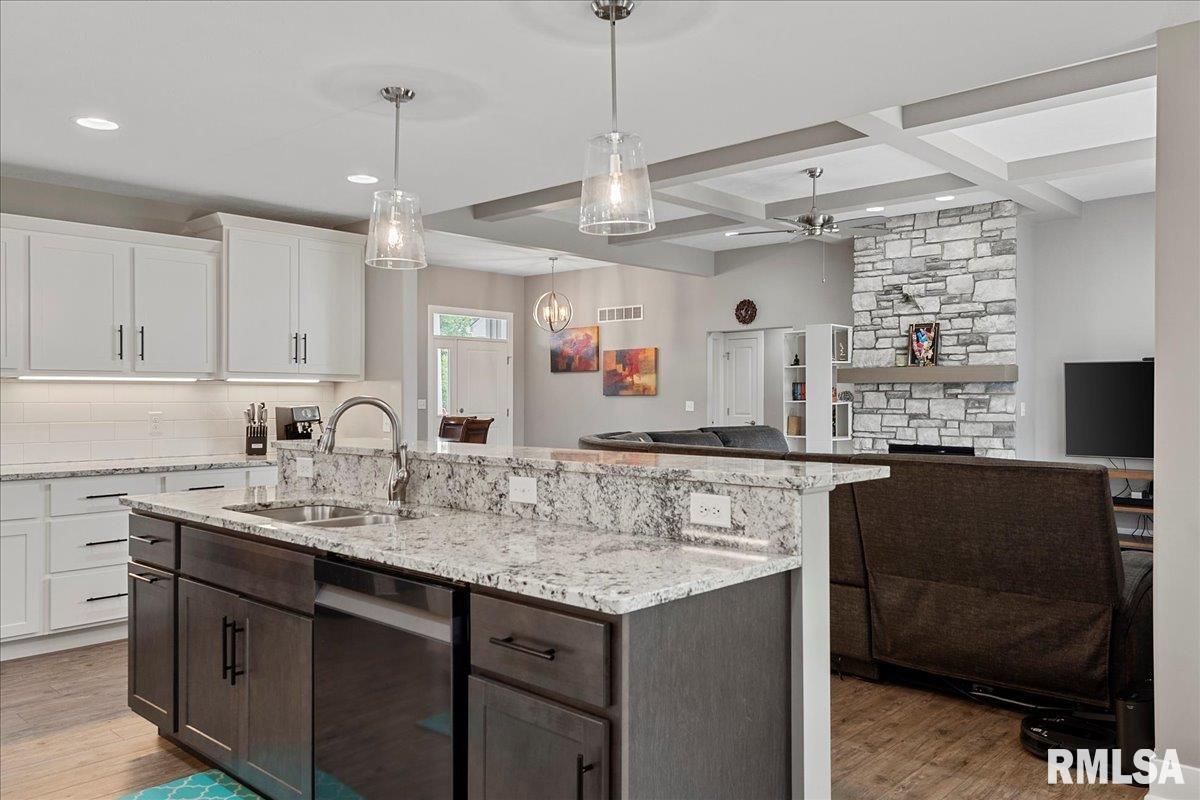 509 Rock River Road Springfield, IL 62711 - Photo 16 of 55