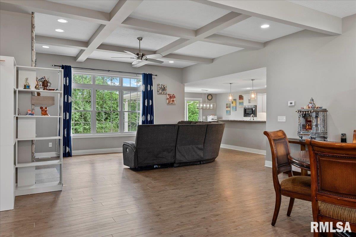 509 Rock River Road Springfield, IL 62711 - Photo 5 of 55