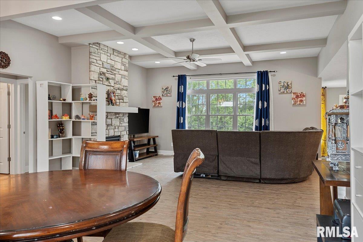 509 Rock River Road Springfield, IL 62711 - Photo 8 of 55